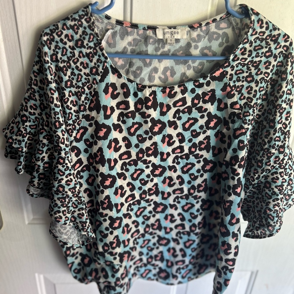 Umgee Women's Ruffle Sleeve Leopard Blouse - Blue and Pink